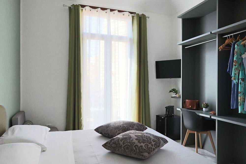 Ganze Wohnung, Levanzo Standard room with small private patio in Favignana Stadt, Favignana