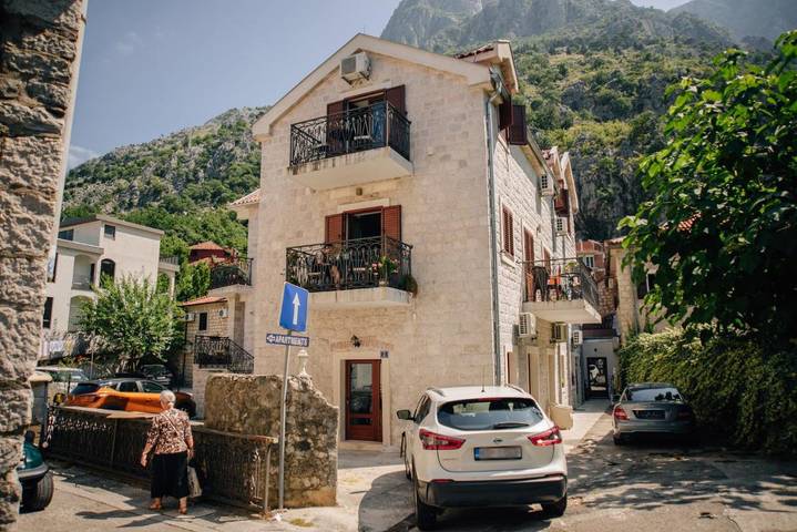 Chambre d’hôte pour 2 personnes, avec vue et terrasse à Kotor - 3