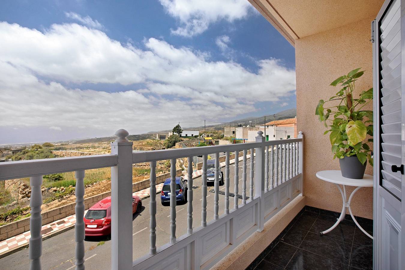 Ganze Wohnung, Ferienwohnung "Los Morales" mit Meerblick, Gemeinschaftsterrasse und Wlan in La Cisnera, Arico