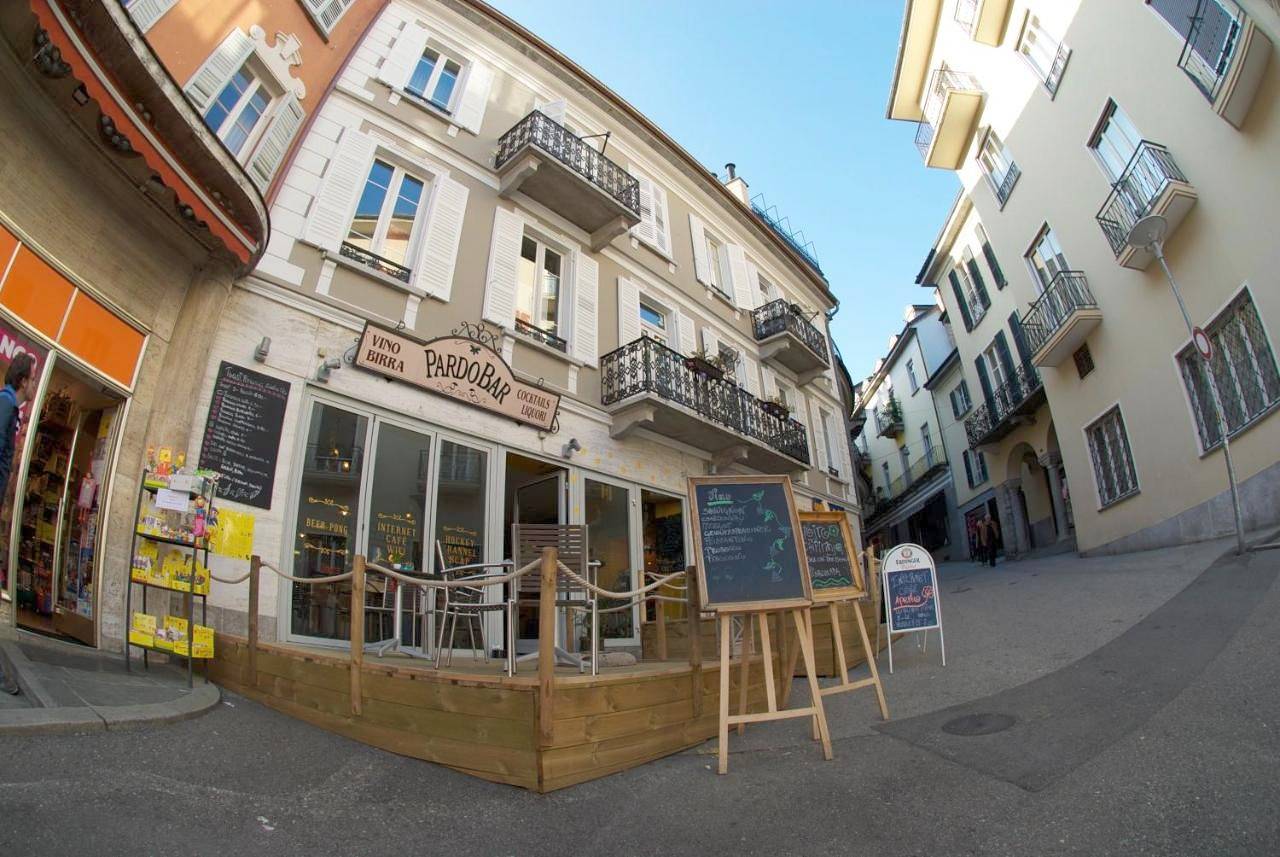 Pardo Bar in Locarno, Alpes Ticineses e do Verbano