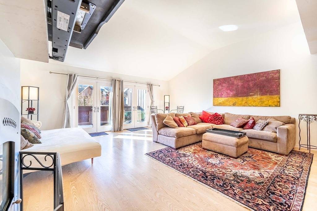 Rates Reduced! Dogs Welcome! Stunning Views & Unbeatable Location! Mainc in Arapaho and Roosevelt National Forests