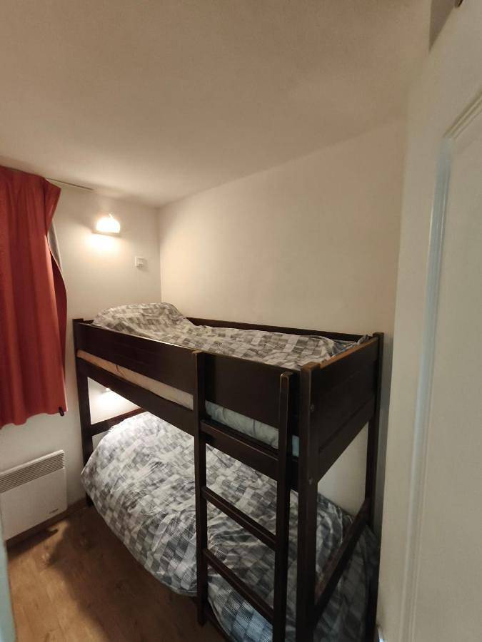 Gîte pour 6 personnes, avec vue et terrasse dans Cinéma L'Aiguille - 4