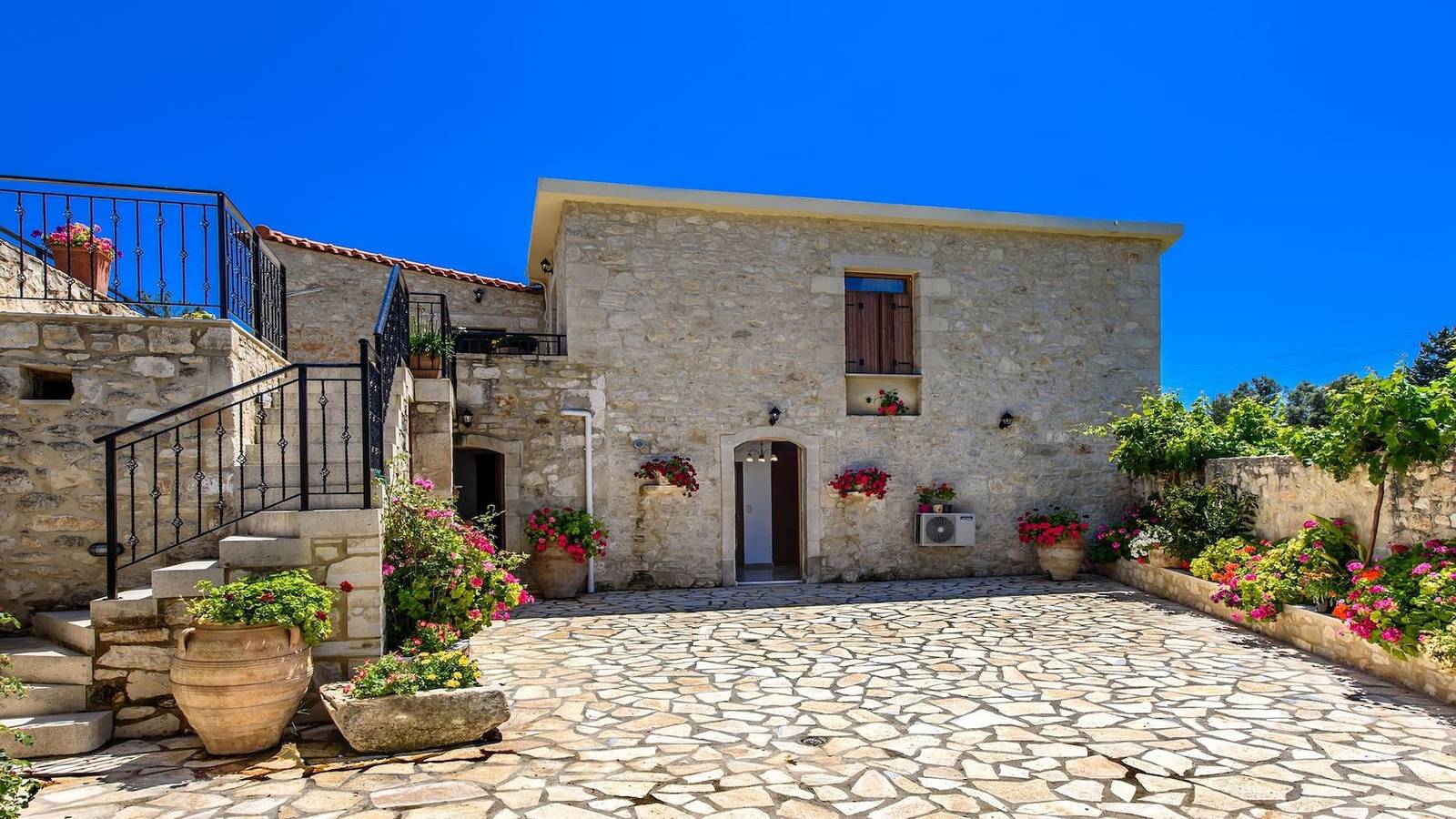 Villa für 12 Personen mit Terrasse in Alfa, Rethymno und Umgebung