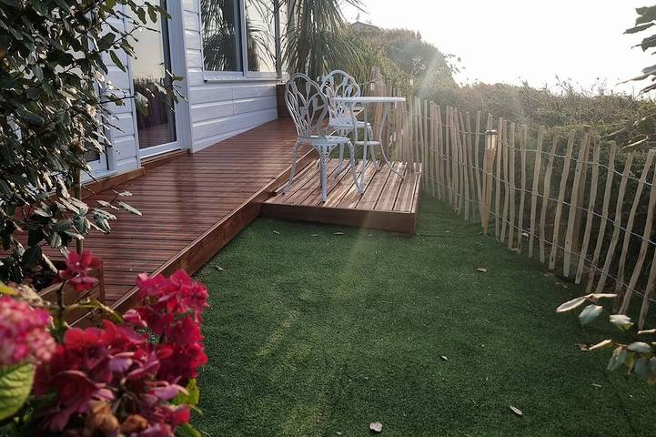 Gîte pour 2 personnes, avec jardin et jacuzzi