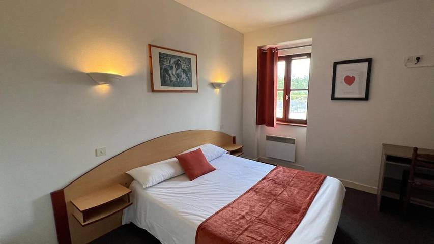 Hôtel pour 2 personnes, avec vue dans Gare De Quimper - 4