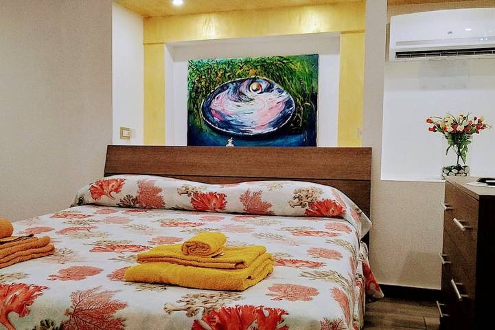 Apartamento entero, 🤩 Aplicación Maravillosa. A Con Piscina Y Jardín Con Vista Capri Y Costa Amalfitana in Agropoli, Cilento Coast