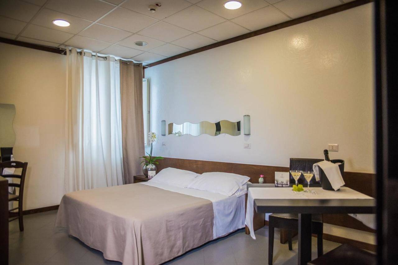 Single Room in Nocera Inferiore, Costa tirrenica Campania