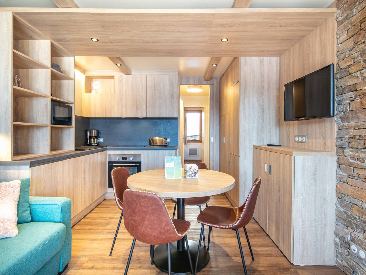 Appartement entier, Séjour en montagne pour une famille de cinq personnes in La Léchère, Le Grand Domaine