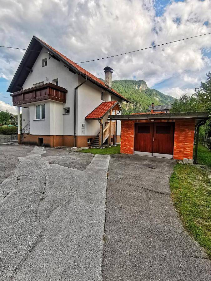 Gîte pour 4 personnes, avec Balcon ainsi que Jardin et Vue dans Mojstrana - 2