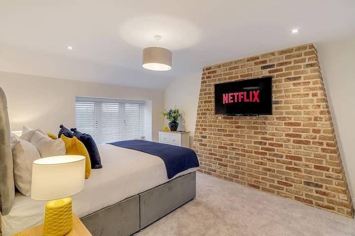 Stunning, spacious 6 bedroom home w/garden & parking in Parroquia de Fleggburgh, Great Yarmouth