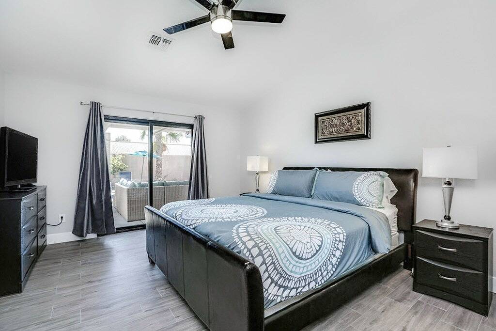 Vacation House for 10 Guests in Palm Springs, Coachella Valley