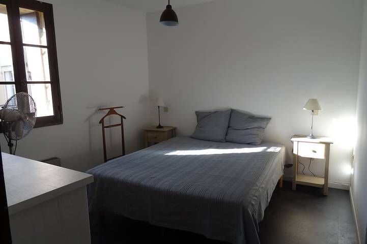 Gîte pour 6 personnes, avec terrasse à Sommières - 4