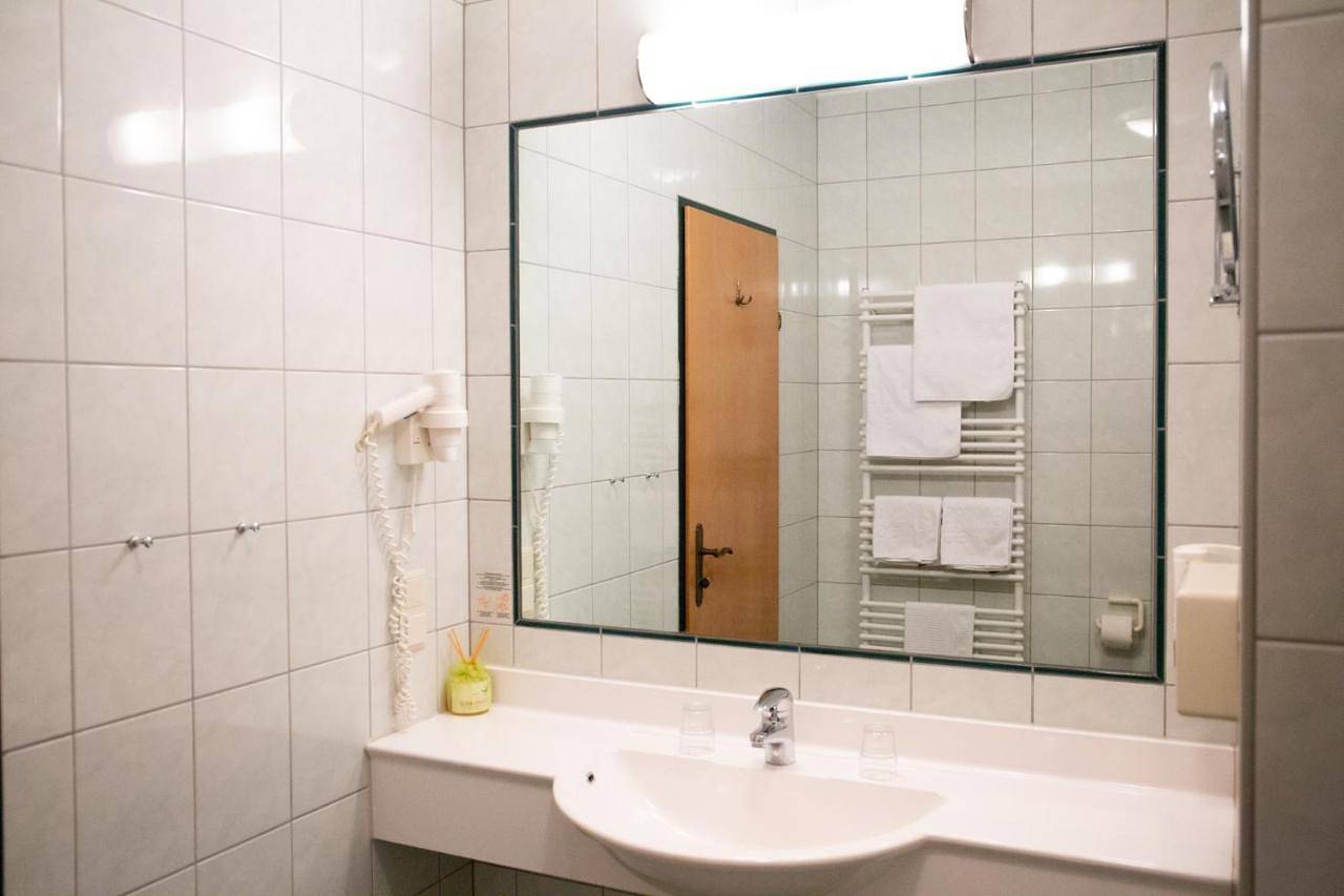 Birkenhof Gols - Bed, Breakfast & Bike - Hotel in Gols, Neusiedlersee-Hügelland
