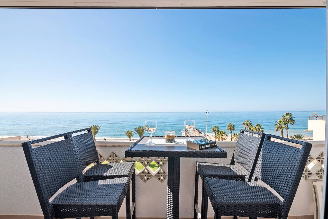 Ganze Wohnung, Apartment 'Paraná' mit Balkon, Wlan und Klimaanlage in Cavacos, Quarteira