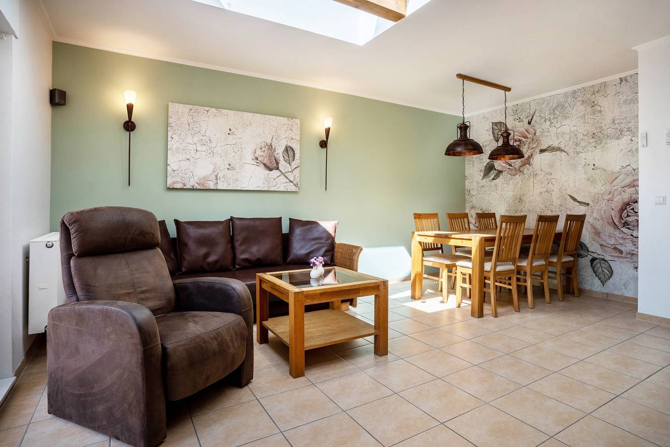 'Ferienhaus Sommerrose' mit privater Terrasse, privatem Garten und Wi-Fi in Oberuckersee, Uckermark