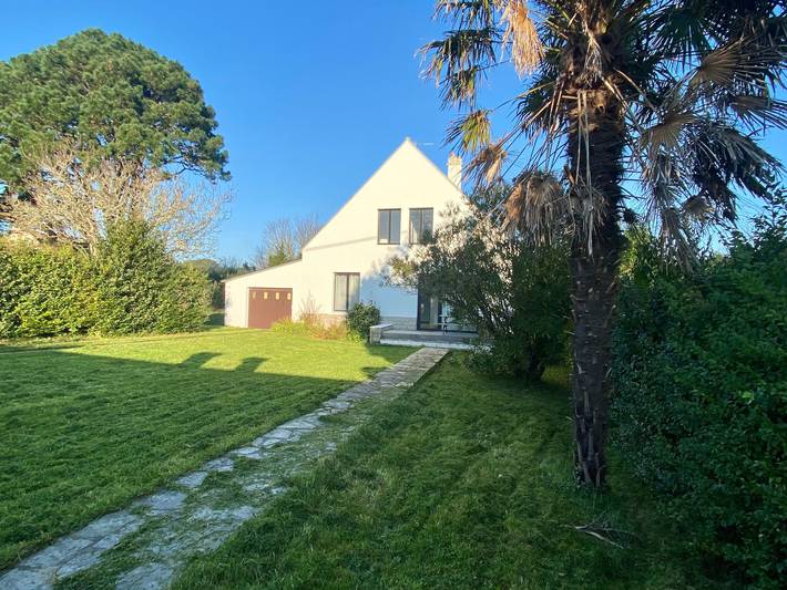 Location de vacances pour 9 personnes, avec terrasse dans Port Tudy