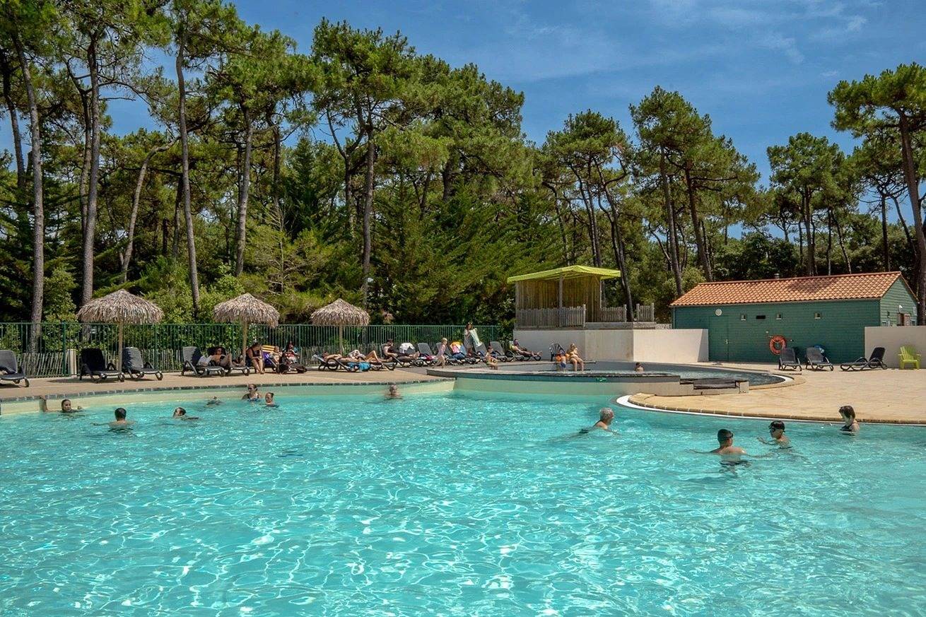 Zecamping 3* à 200m de la plage parc aquatique dog friendly mini golf in Saint-Hilaire-de-Riez, Vendée