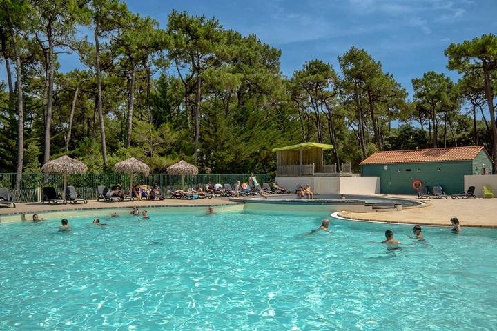 Camping pour 4 personnes, avec bassin pour enfant à Saint-Hilaire-de-Riez - 2