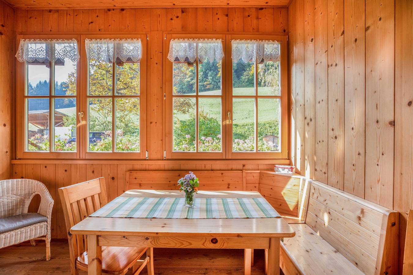 Entire apartment, 'Apartment Abendsonne' with Balcony & Wi-Fi in Trodena nel Parco Naturale, South Tyrol