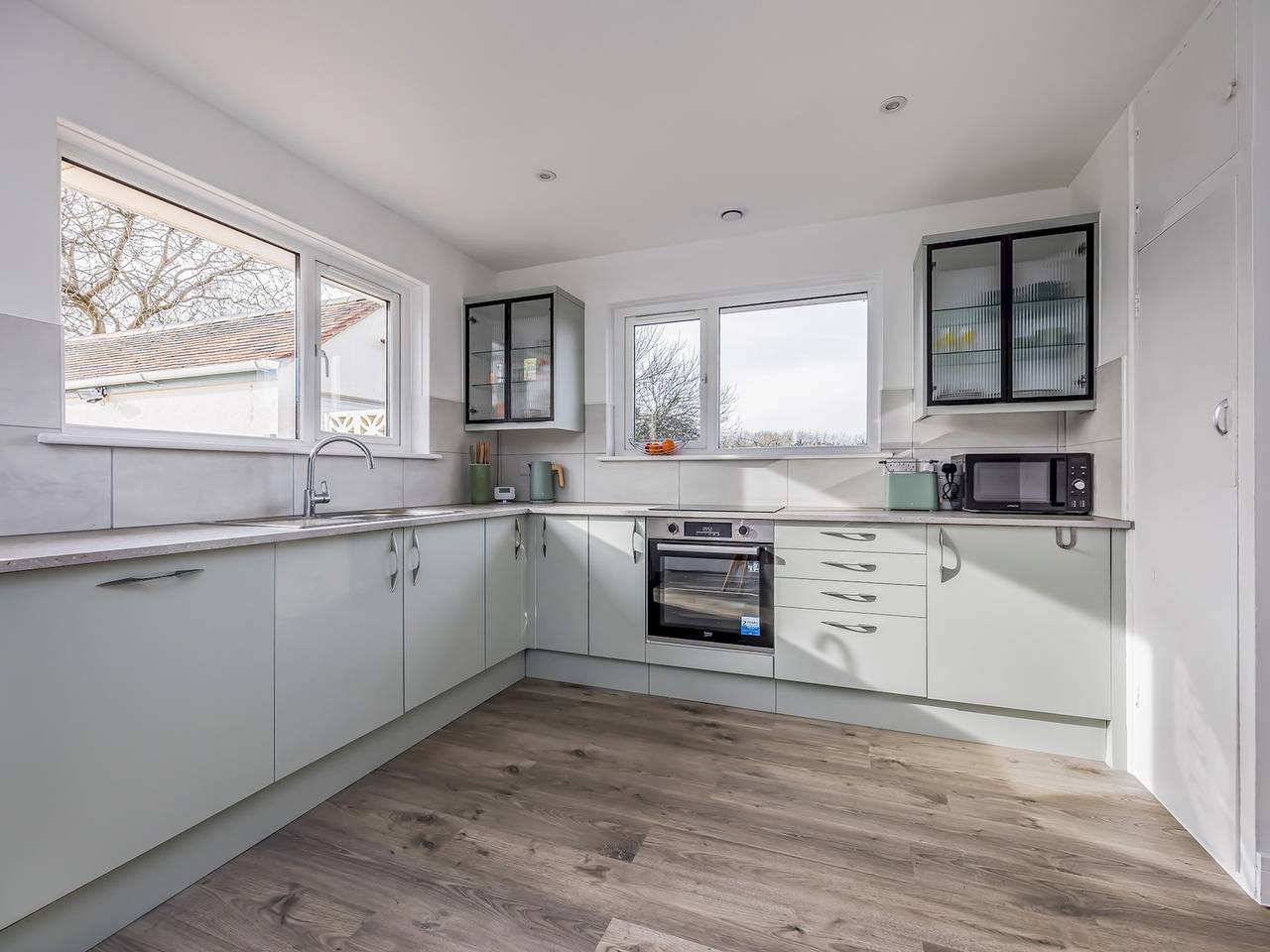 Charming Hayling House with Garden - Pass the Keys in Hayling Island, Havant