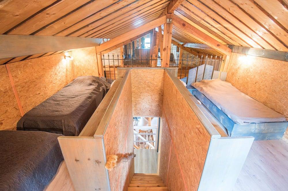 Propriété Chalet-gîte 15-21 Couchages, Pleine Nature Avec Jacuzzi,Étang Privatif in Corcieux, Parc naturel régional des Ballons des Vosges