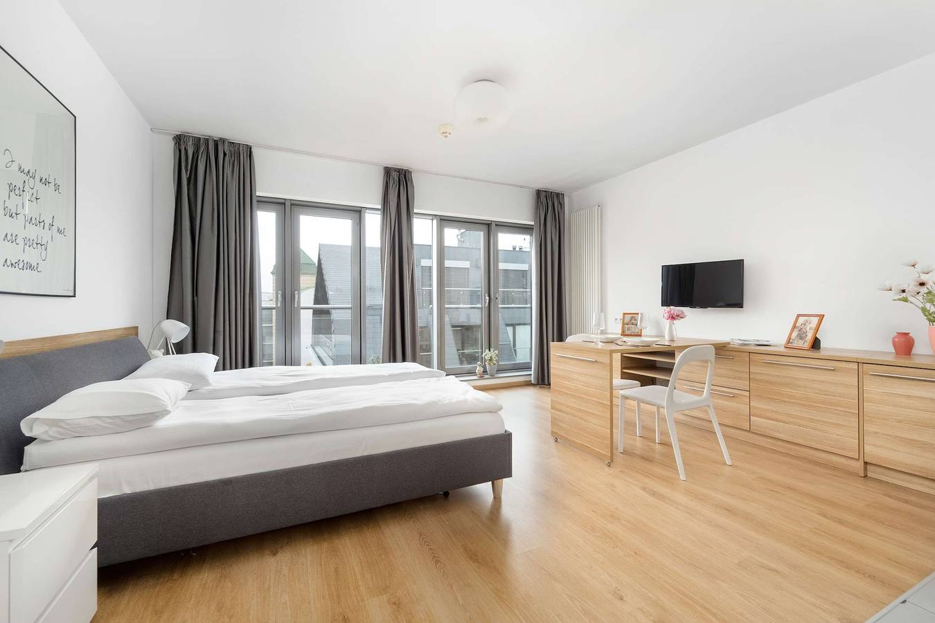 Entire studio, Krawiecka 1 Wrocław | Air Conditioned Studio in Center with Parking in Wrocław, Lower Silesia