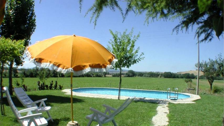 Villa per 13 persone, con Giardino e Piscina a Buonconvento