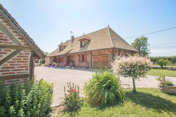 Cottage pour 10 personnes, avec jardin, adapté aux familles dans Saint-Martin-en-Bresse