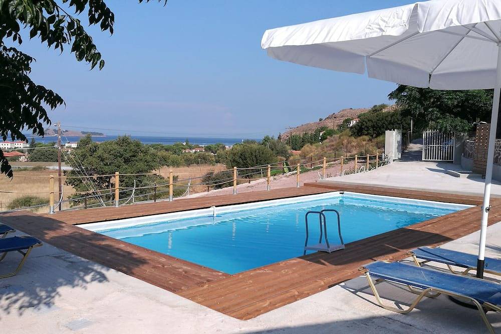 Troyan Hill Typ Mais, Garten, Panoramablick & Pool für 2 bis 5 Erwachsene in Petra (Griechenland), Lesbos