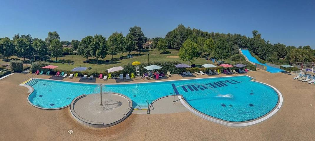 Camping pour 5 personnes, avec jardin et piscine
