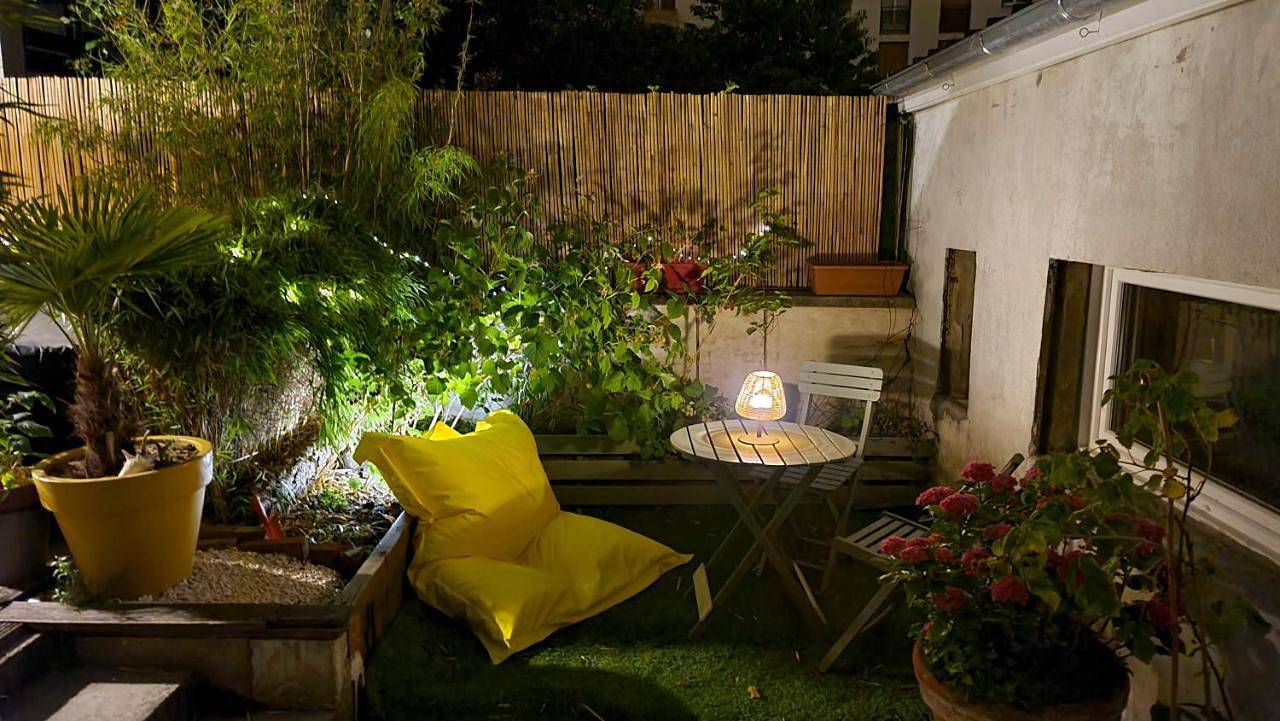 Appartement entier, Le studio dans le jardin. in Rosny-sous-Bois, Seine-Saint-Denis