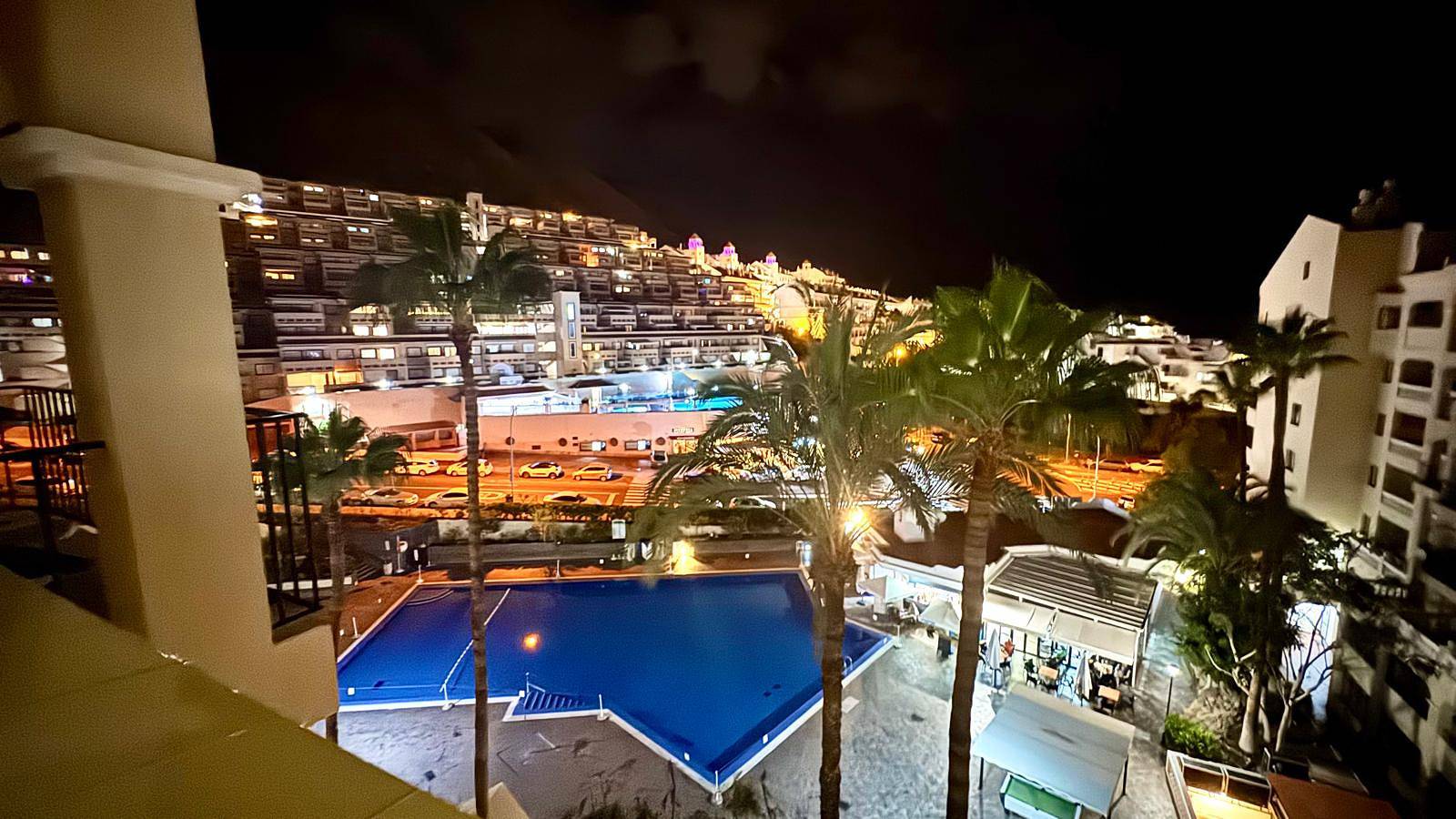 Entire apartment, Castle Harbour 2 Bed Duplex in Los Cristianos, Arona