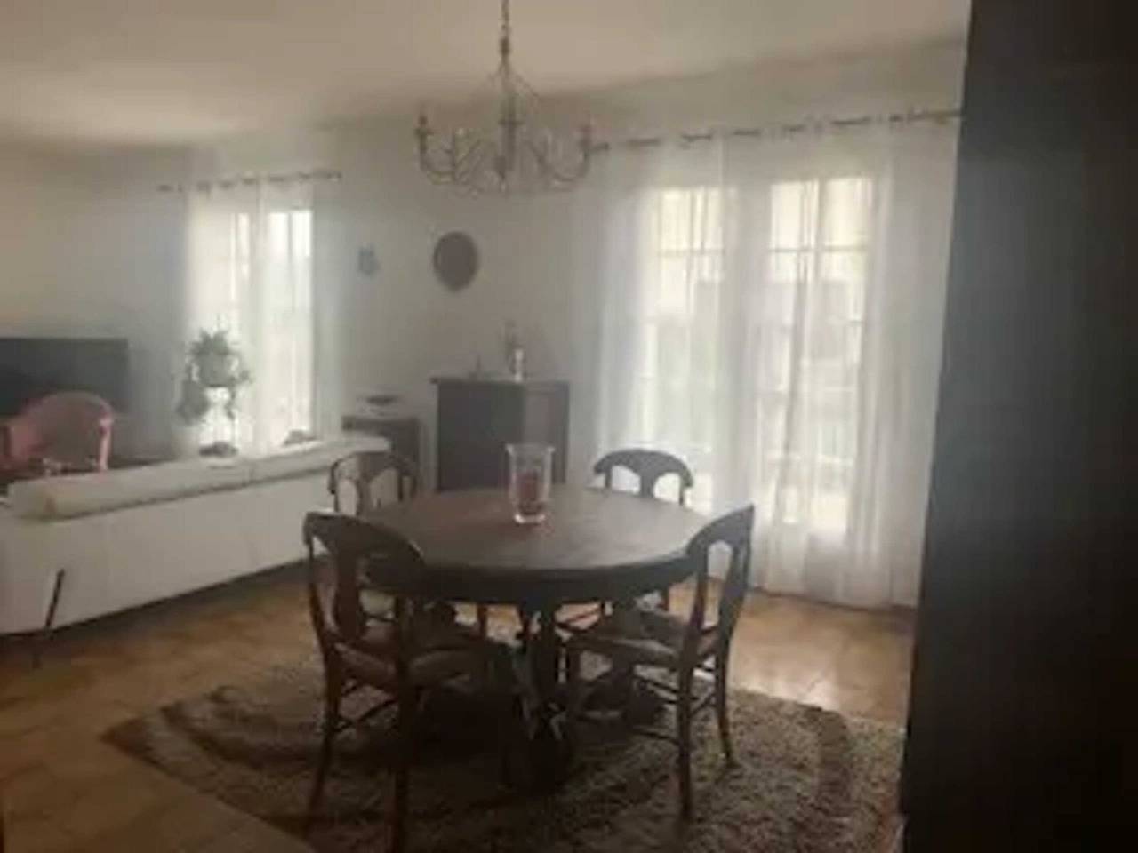 Villa familiale avec piscine à Milhaud - 100 m² in Milhaud, Région de Nîmes