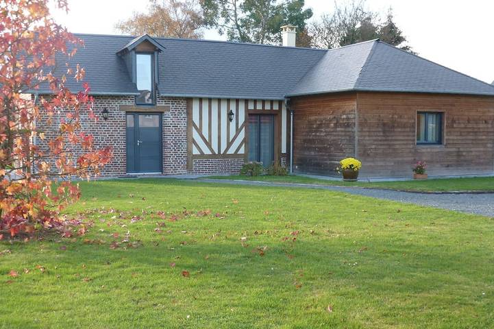 Gîte pour 4 personnes, avec terrasse et jardin