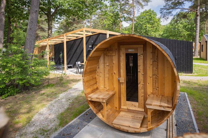 Vakantiewoning voor 4 personen, with Balkon/Terras and Terras as well as Tuin and Sauna in Noord-Brabant