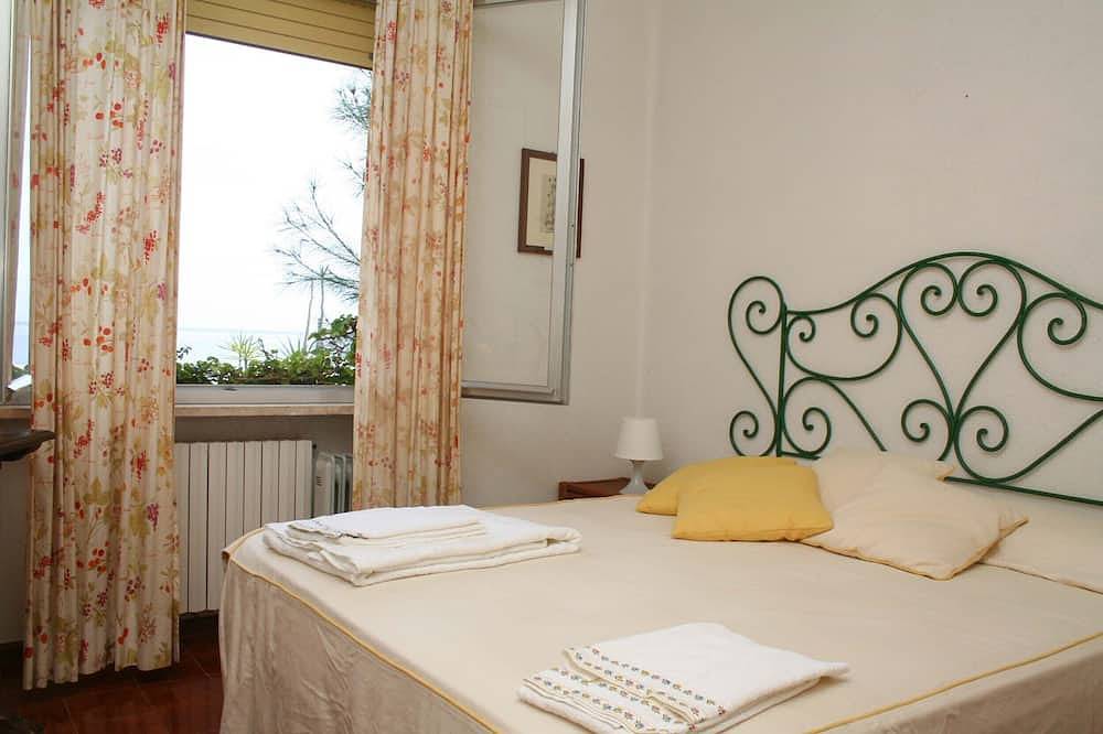 Right by the sea Villa in Palermo in Addaura, Palermo