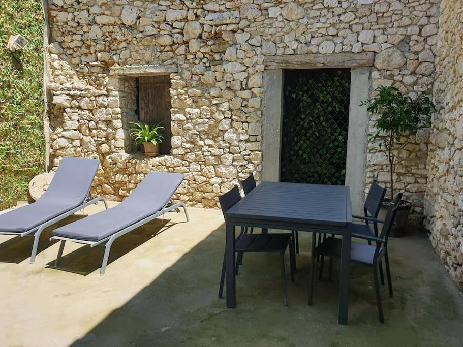 One-Bedroom House in Sarrant, Gers