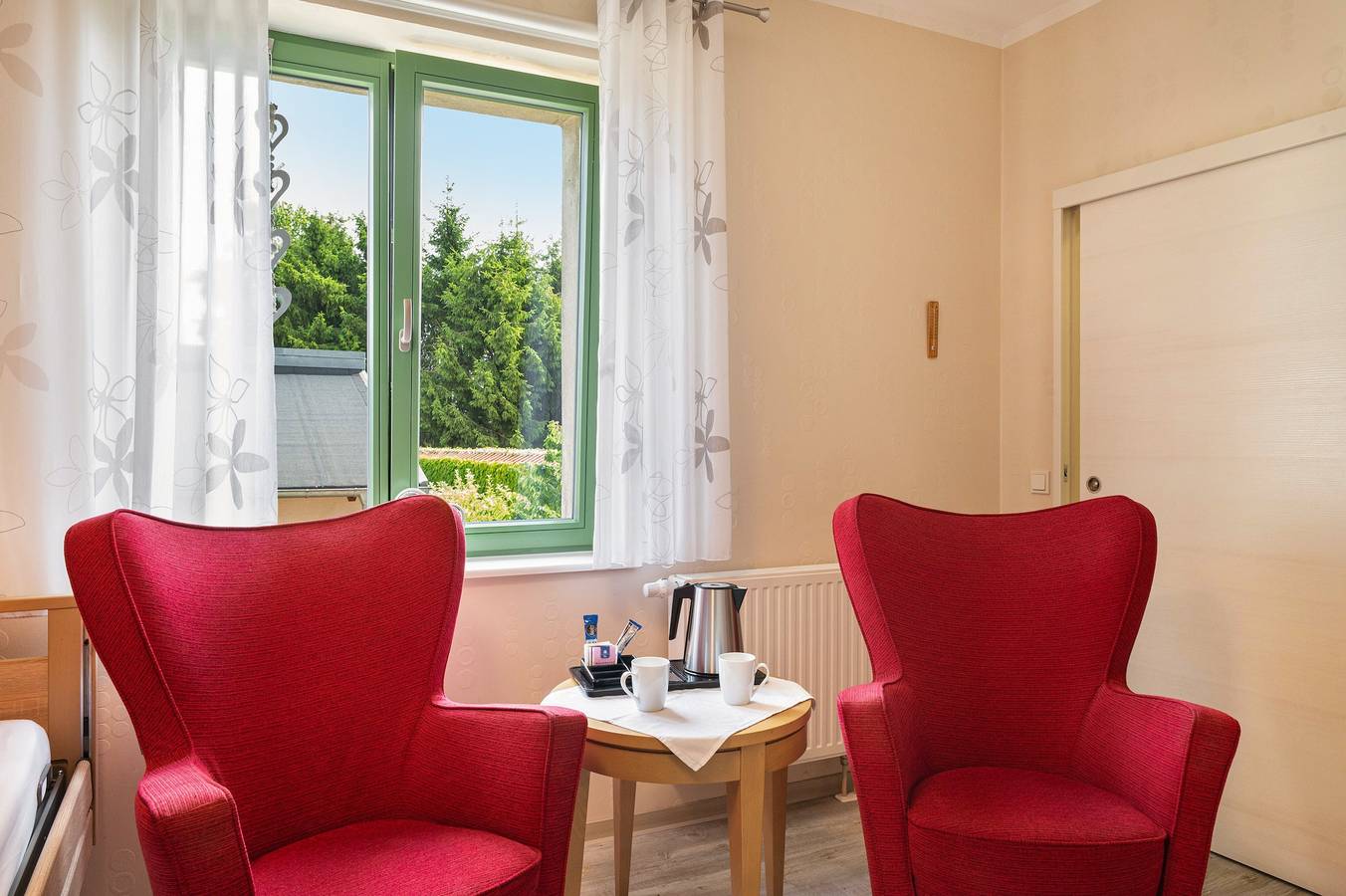 Doppelzimmer "Rot" mit Gemeinschaftsgarten und Wlan in Meyenburg, Prignitz