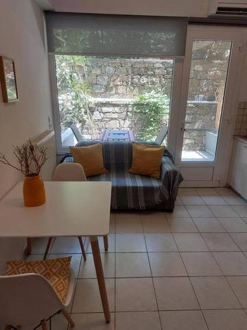 Gîte pour 2 personnes, avec terrasse dans Samos (Grèce)