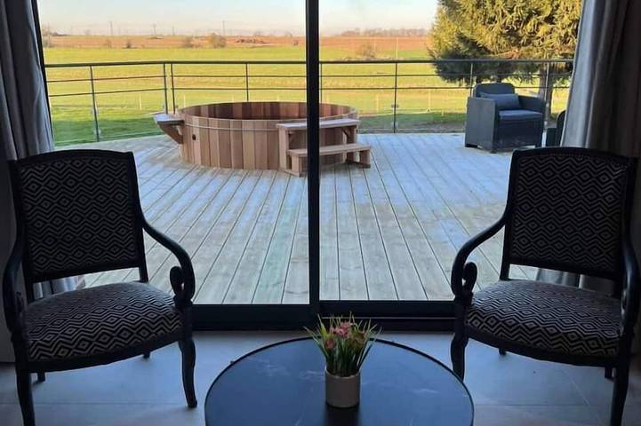 Gîte pour 10 personnes, avec jardin à Saint-Denis-le-Thiboult