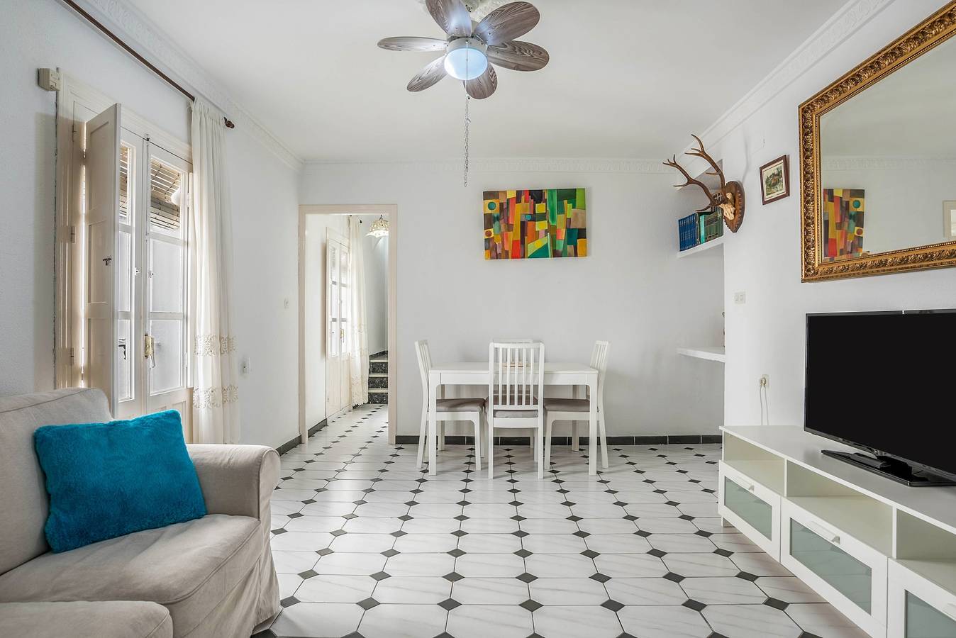 Charming Home "Casa Romero" in Historic Centre with Balcony and Wi-Fi in Vejer de la Frontera, Costa de la Luz