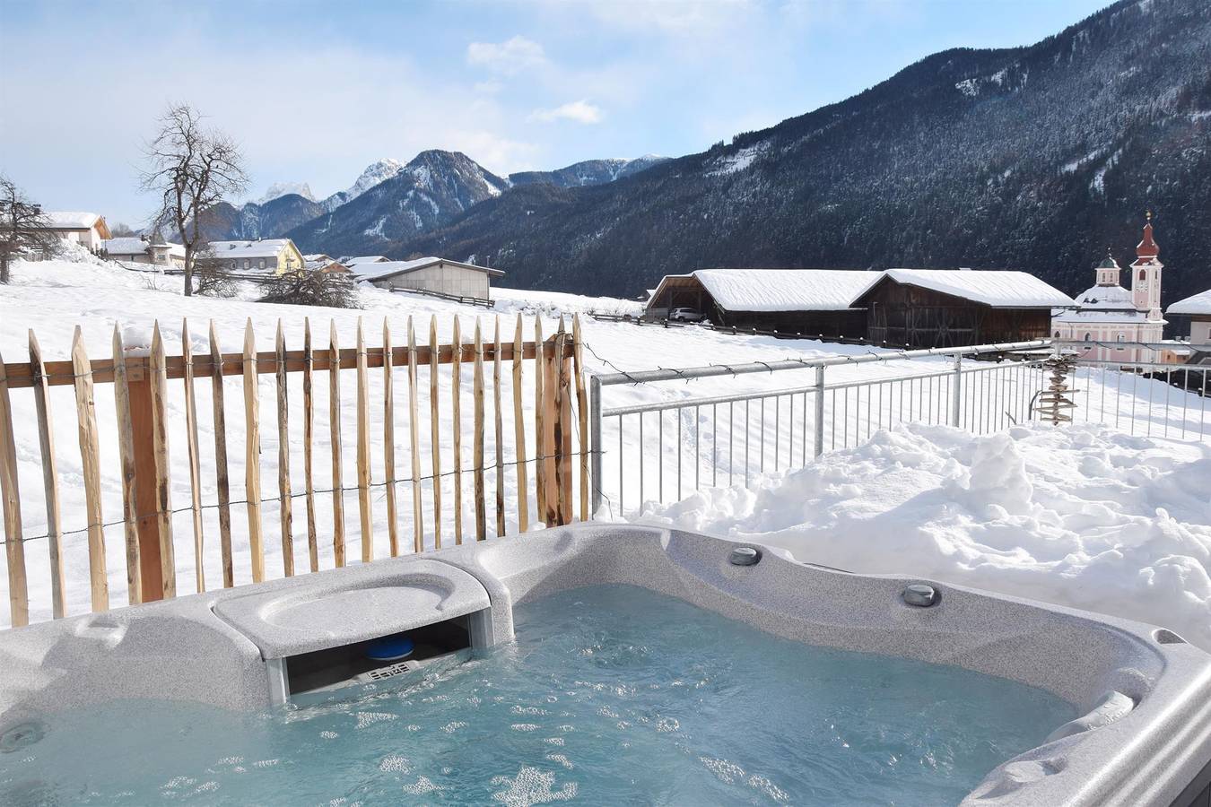 Appartement/Fewo, Dusche und Bad, Wc, 2 Schlafräum in Villgratner Berge, Strassen im Hochpustertal