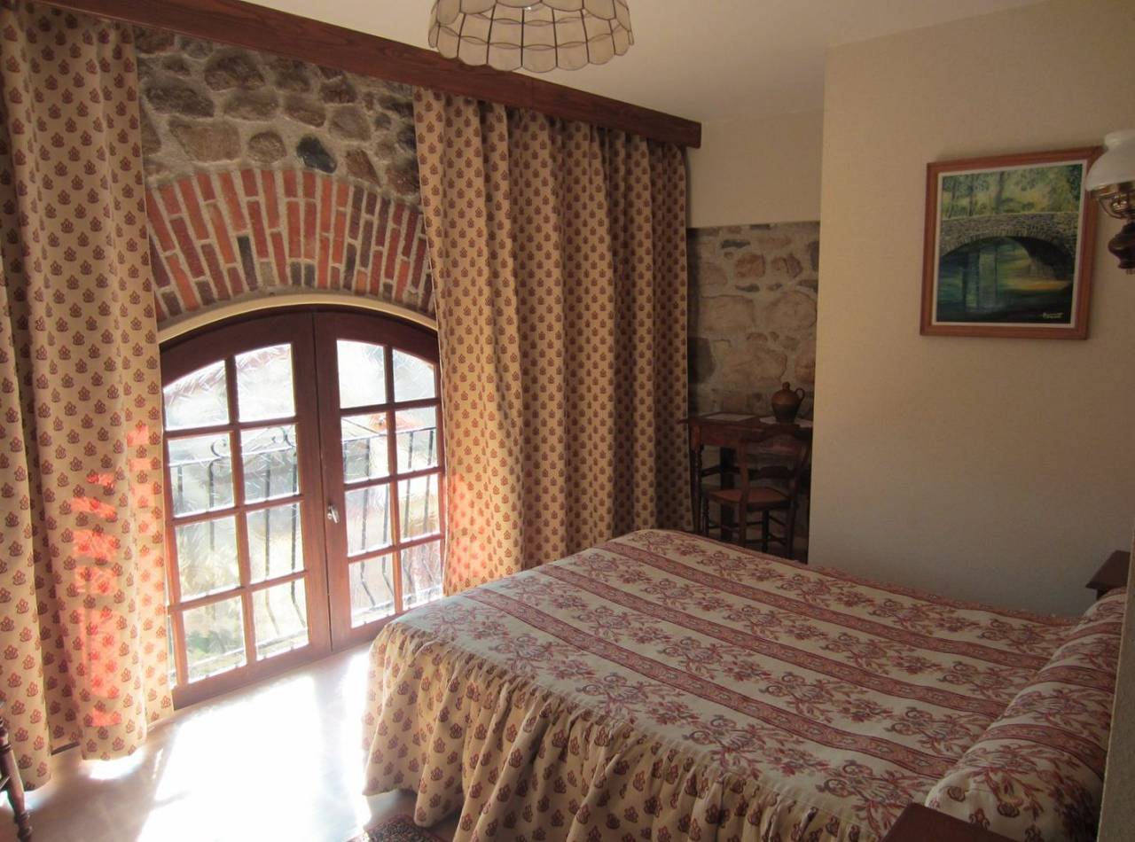 Ferme la Voute - Chambre 3 in Clémensat, Massif central