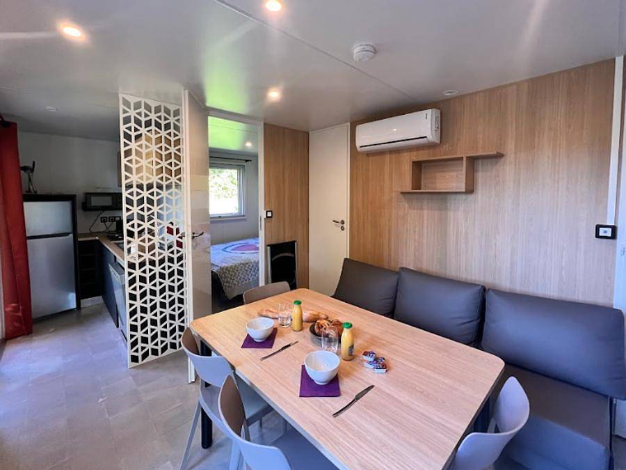 Camping La Grappe Fleurie - Mobilheim 6 personen - Cottage Family Superior in Fleurie, Beaujolais