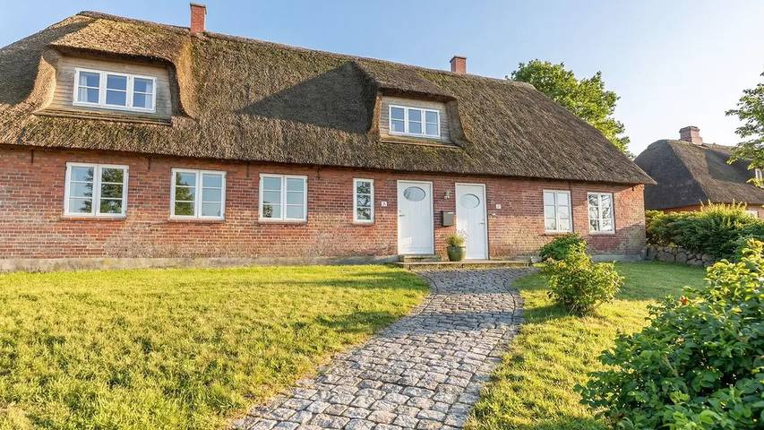 Ferienhaus für 6 Personen, mit Terrasse und Garten sowie Sauna