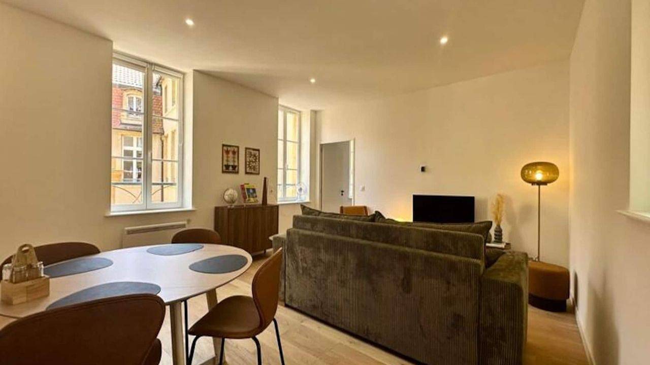 Entire holiday apartment, Ferienwohnung für 2 Personen (50 m²) in Metz in Metz, Metz-Campagne