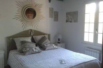 Cottage for 2 People in Saumane-de-Vaucluse, Provence, Photo 1