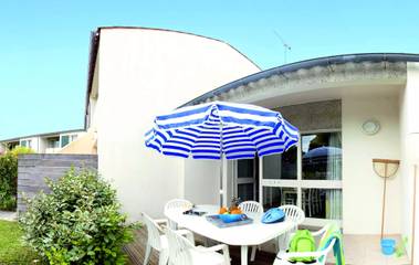 Apartment for 4 People in Sainte-Marie-de-Ré, Côte des Fleurs, Photo 2