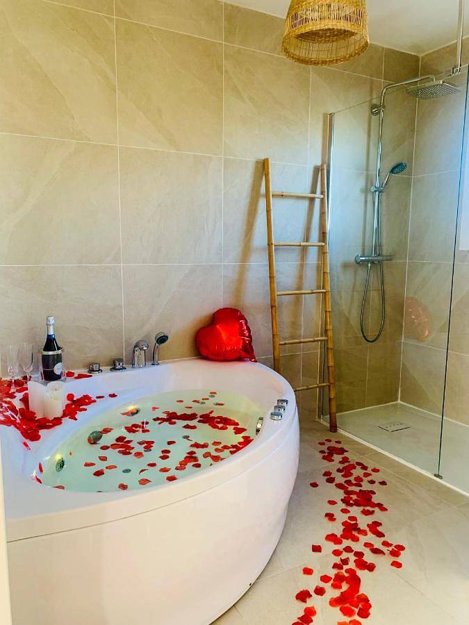 Apartamento de vacaciones para 2 personas, con jacuzzi y terraza - 1