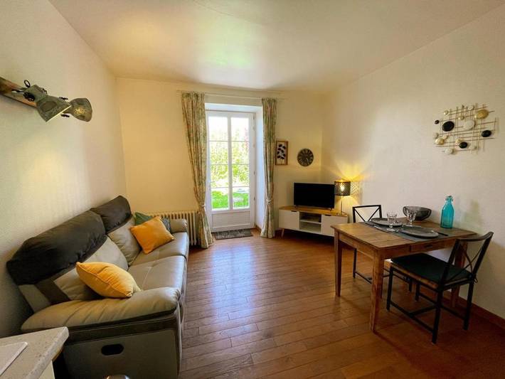 Location de vacances pour 2 personnes, avec jardin et terrasse à Saint-Claude-de-Diray - 3